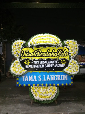 Papan Bunga Duka di Aru Selatan